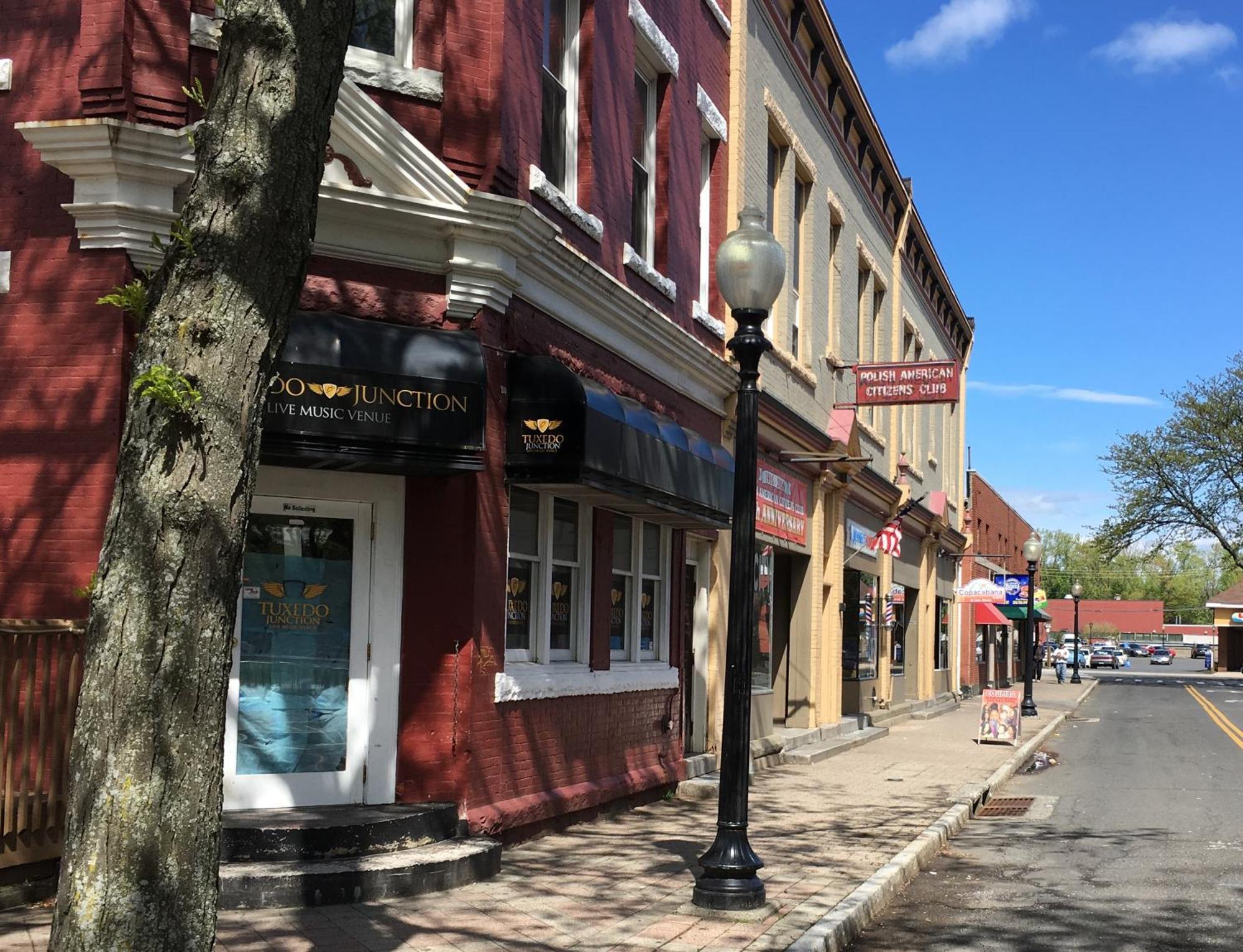Welcome To Hat City Danbury, A Suburban Retreat المظهر الخارجي الصورة